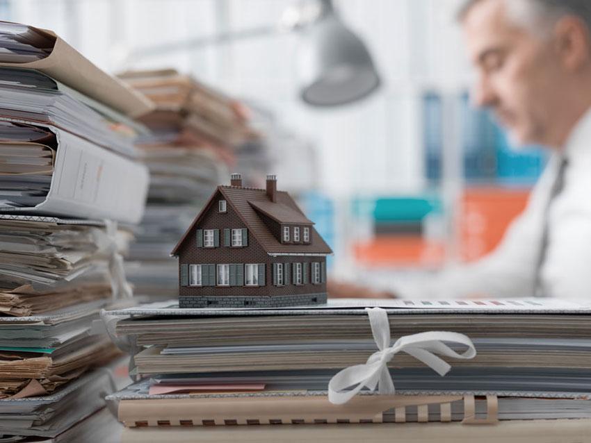 Foto: Welche Unterlagen werden beim  Immobilienverkauf gebraucht? 